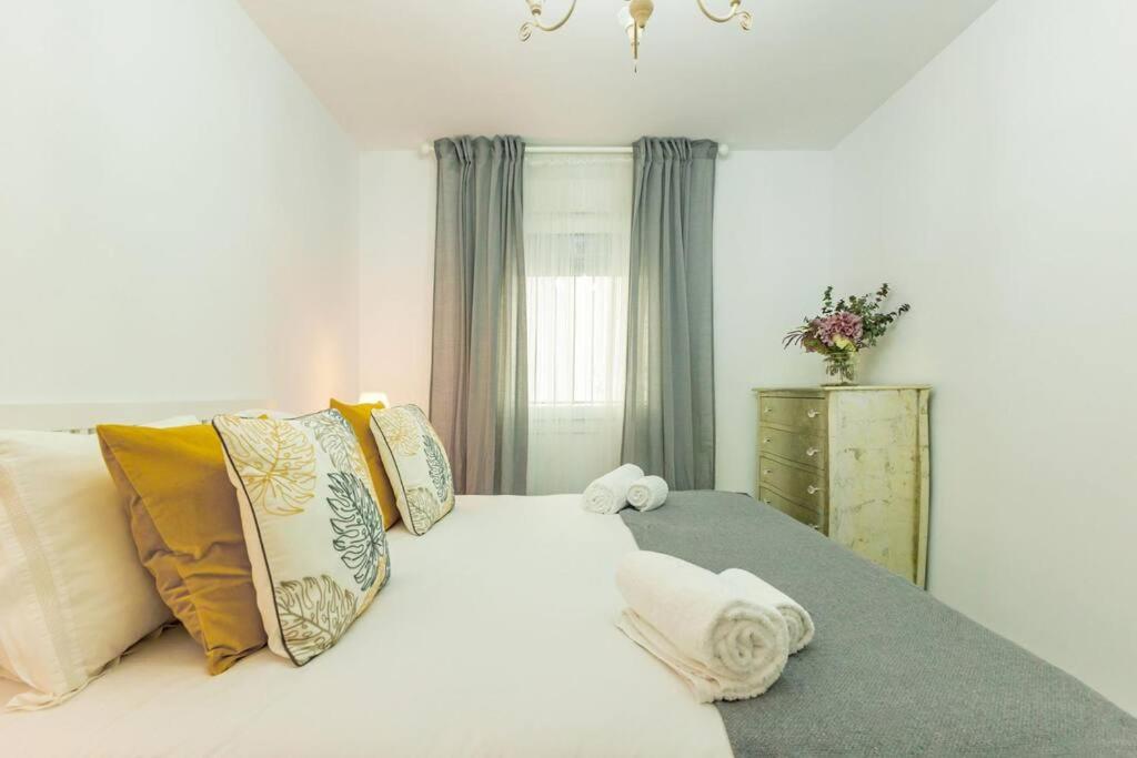 Cardenal Cervantes Deluxe By Valcambre Appartement
